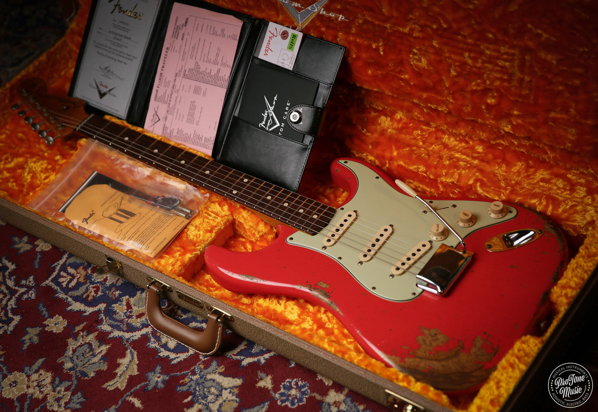 Fender USA Custom Shop 59' Stratocaster Heavy Relic Faded Fiesta Red