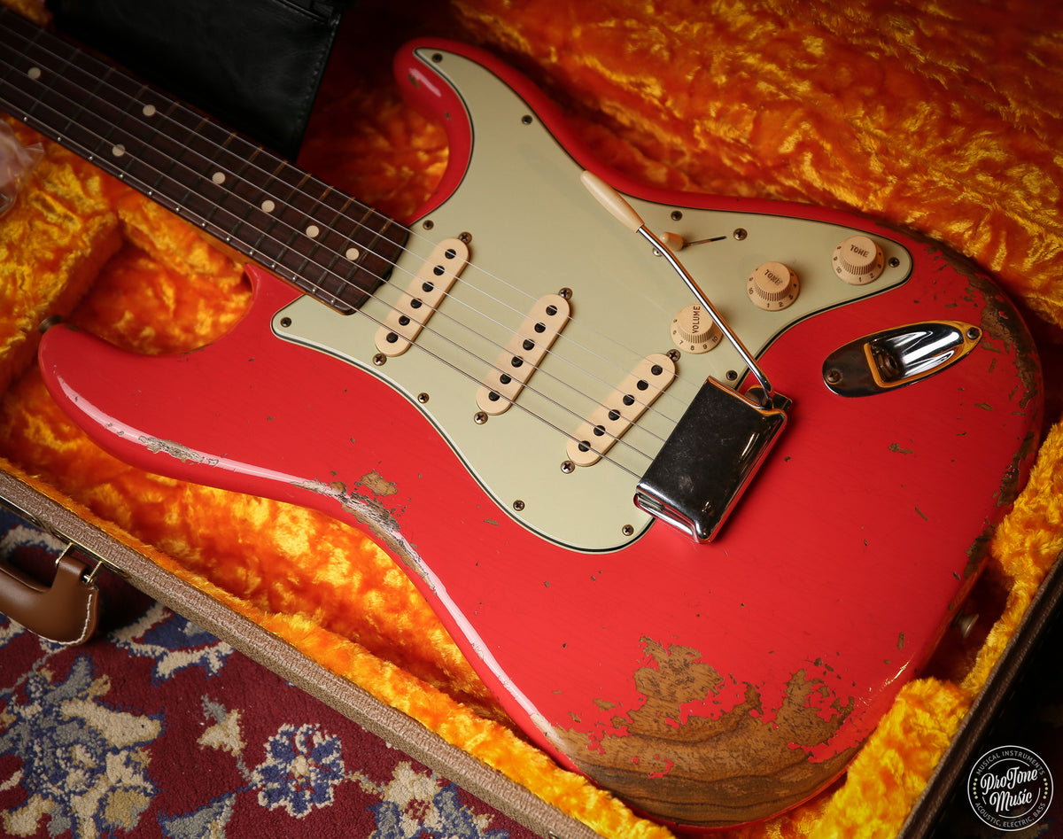 Fender USA Custom Shop 59' Stratocaster Heavy Relic Faded Fiesta Red