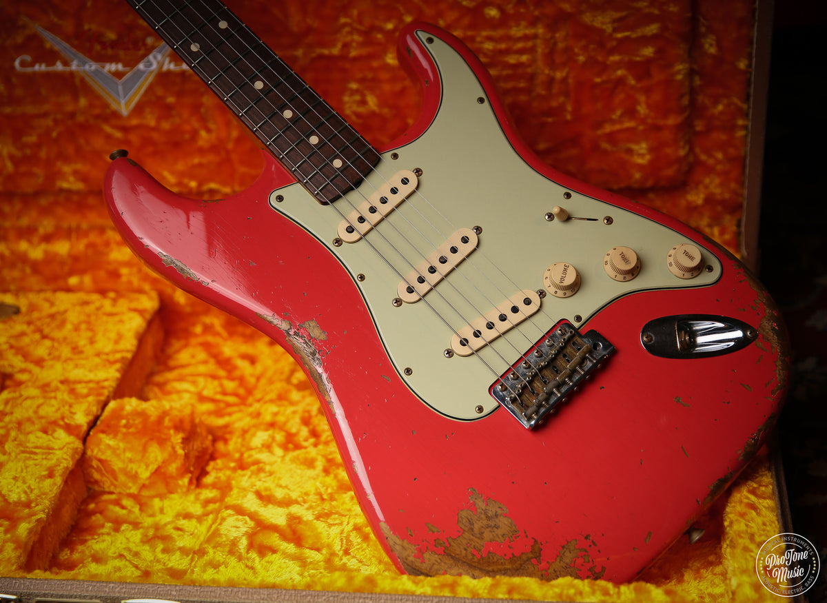 Fender USA Custom Shop 59' Stratocaster Heavy Relic Faded Fiesta Red