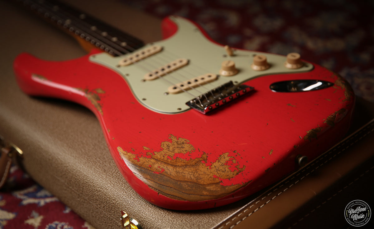 Fender USA Custom Shop 59' Stratocaster Heavy Relic Faded Fiesta Red