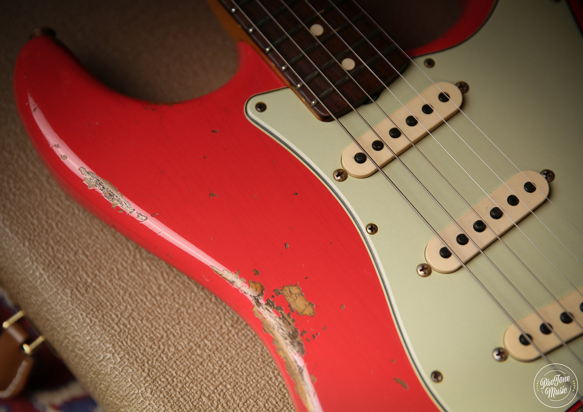 Fender USA Custom Shop 59' Stratocaster Heavy Relic Faded Fiesta Red