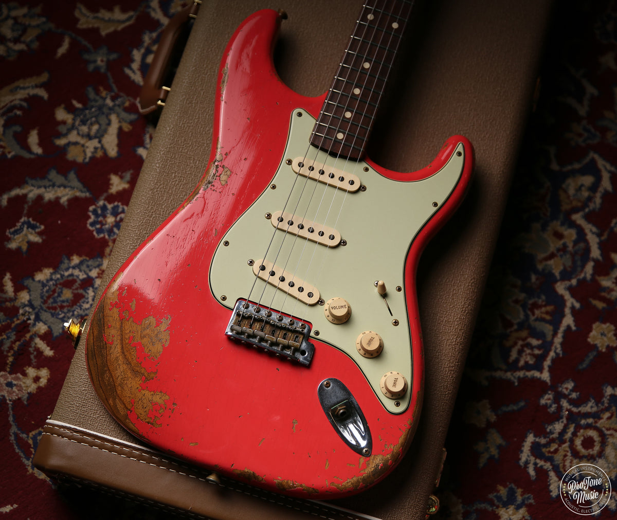 Fender USA Custom Shop 59' Stratocaster Heavy Relic Faded Fiesta Red