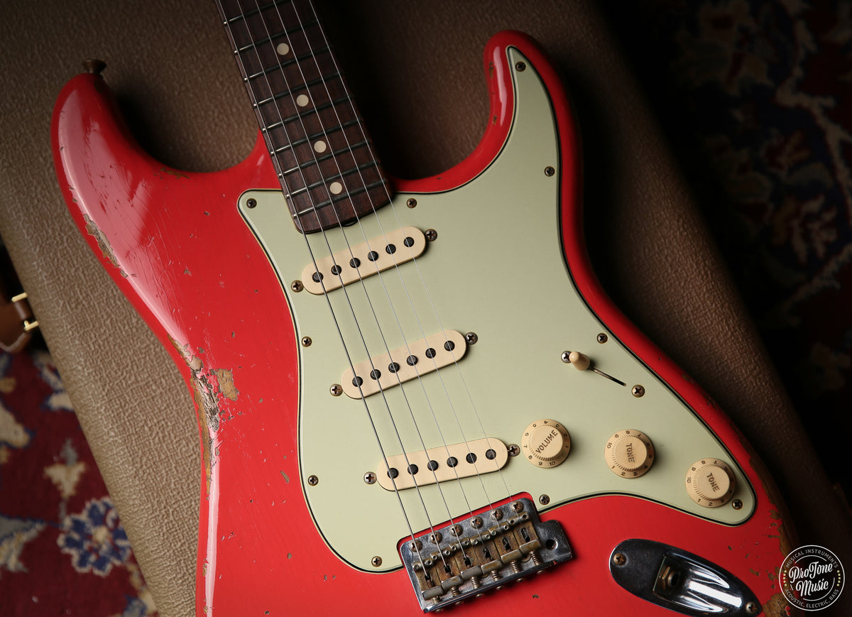 Fender USA Custom Shop 59' Stratocaster Heavy Relic Faded Fiesta Red