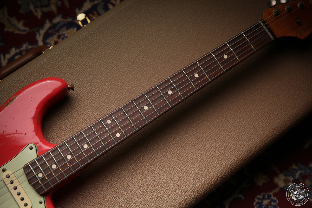 Fender USA Custom Shop 59' Stratocaster Heavy Relic Faded Fiesta Red