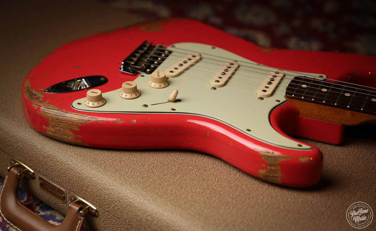 Fender USA Custom Shop 59' Stratocaster Heavy Relic Faded Fiesta Red