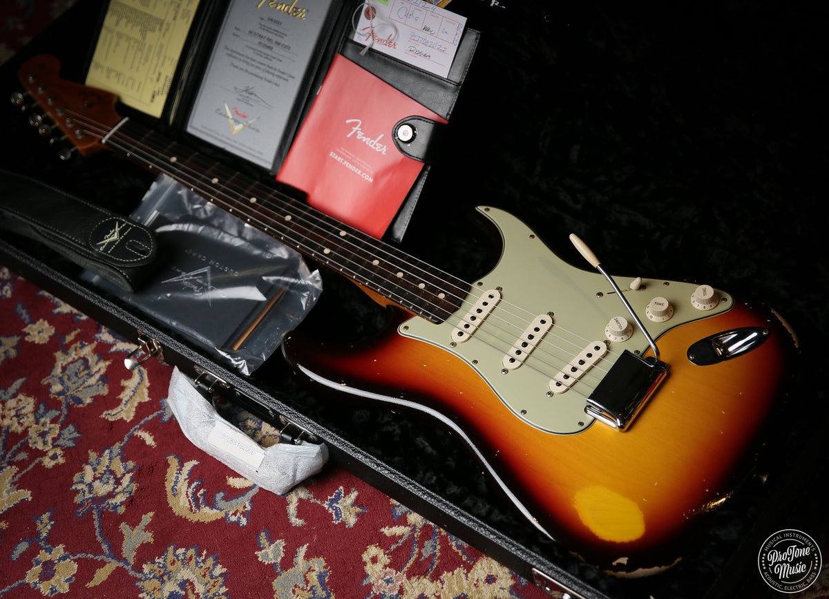 2023 Fender USA Custom Shop 60's Relic Stratocaster Chocolate 3 Tone Sunburst