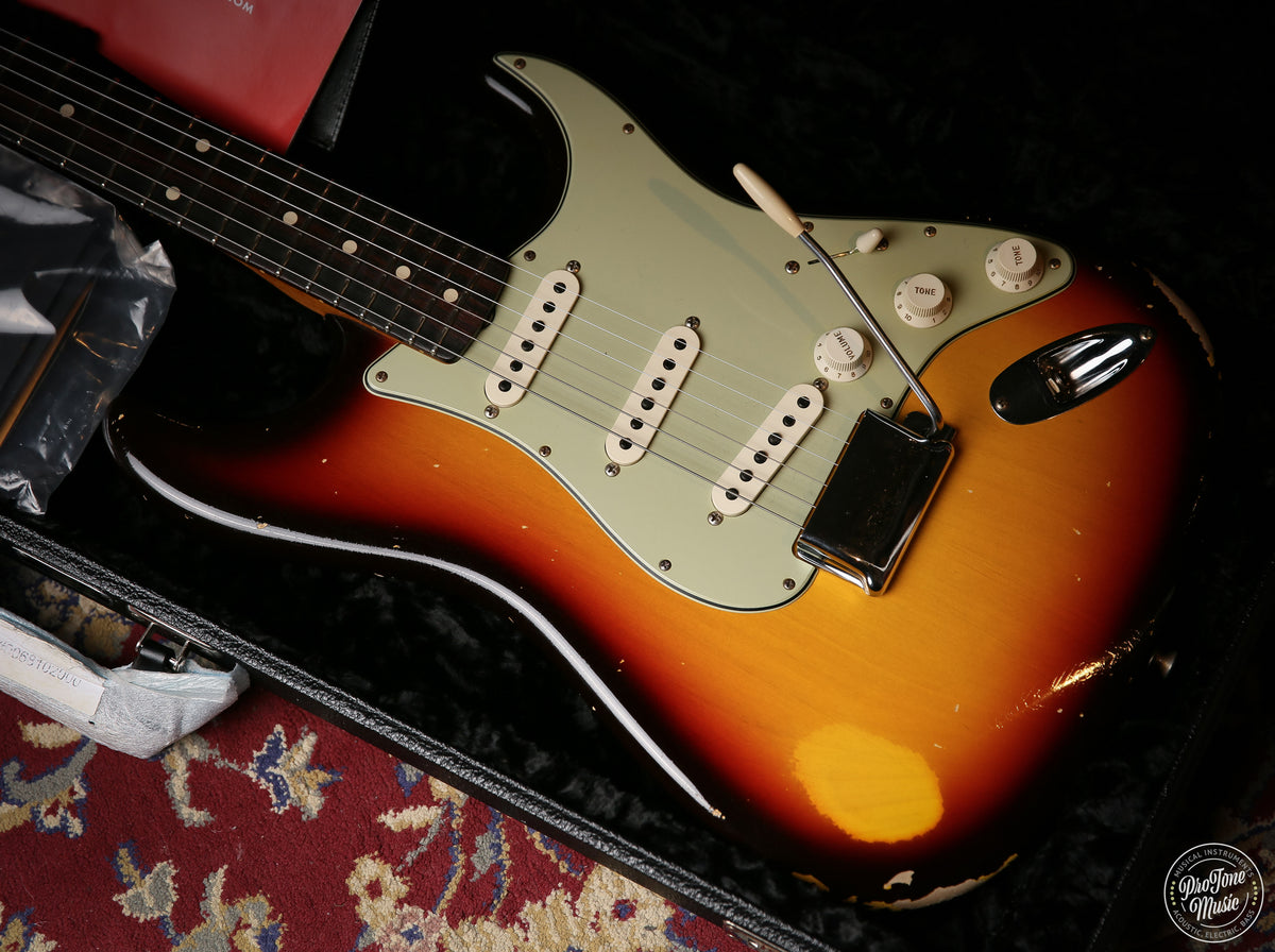2023 Fender USA Custom Shop 60's Relic Stratocaster Chocolate 3 Tone Sunburst
