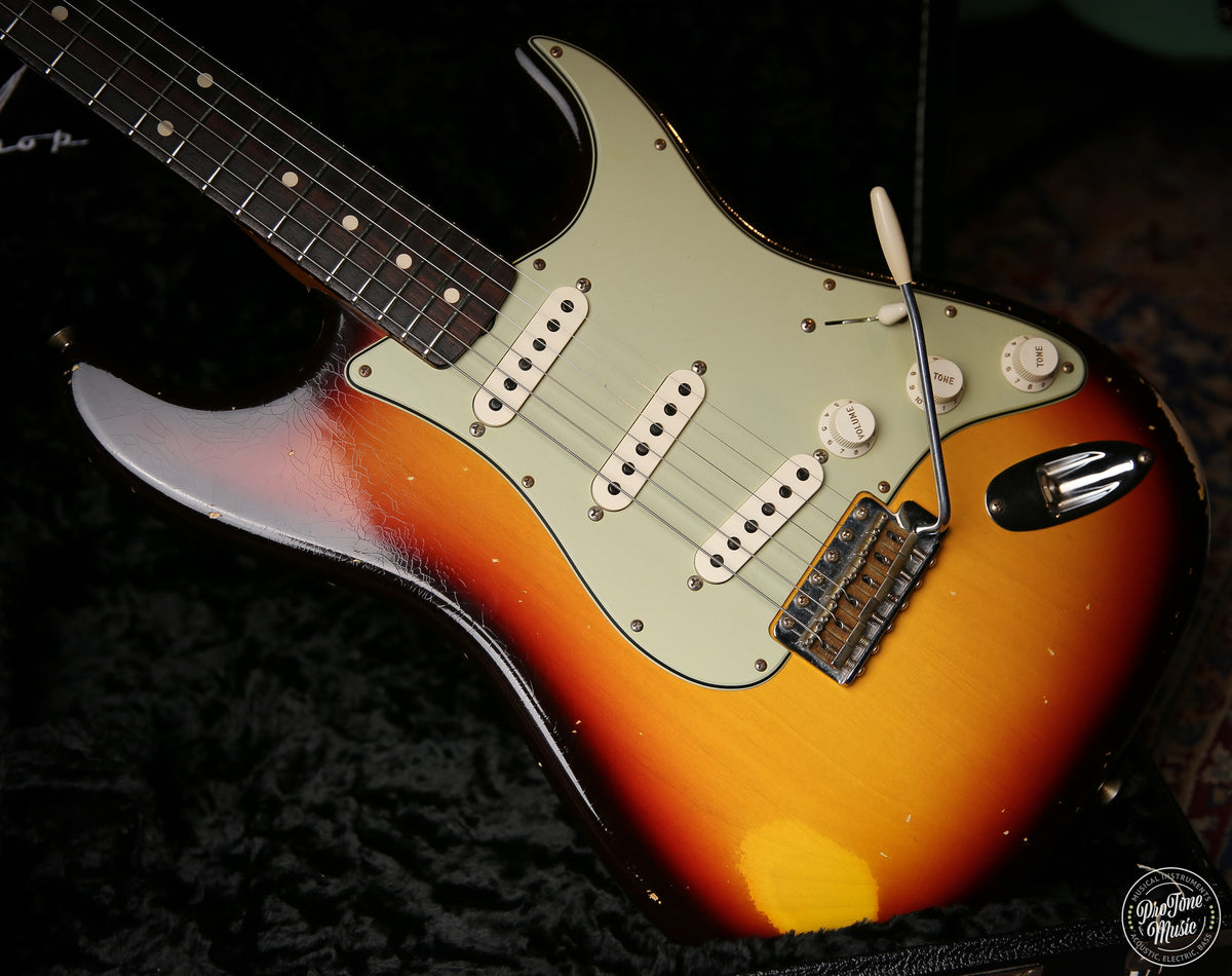 2023 Fender USA Custom Shop 60's Relic Stratocaster Chocolate 3 Tone Sunburst