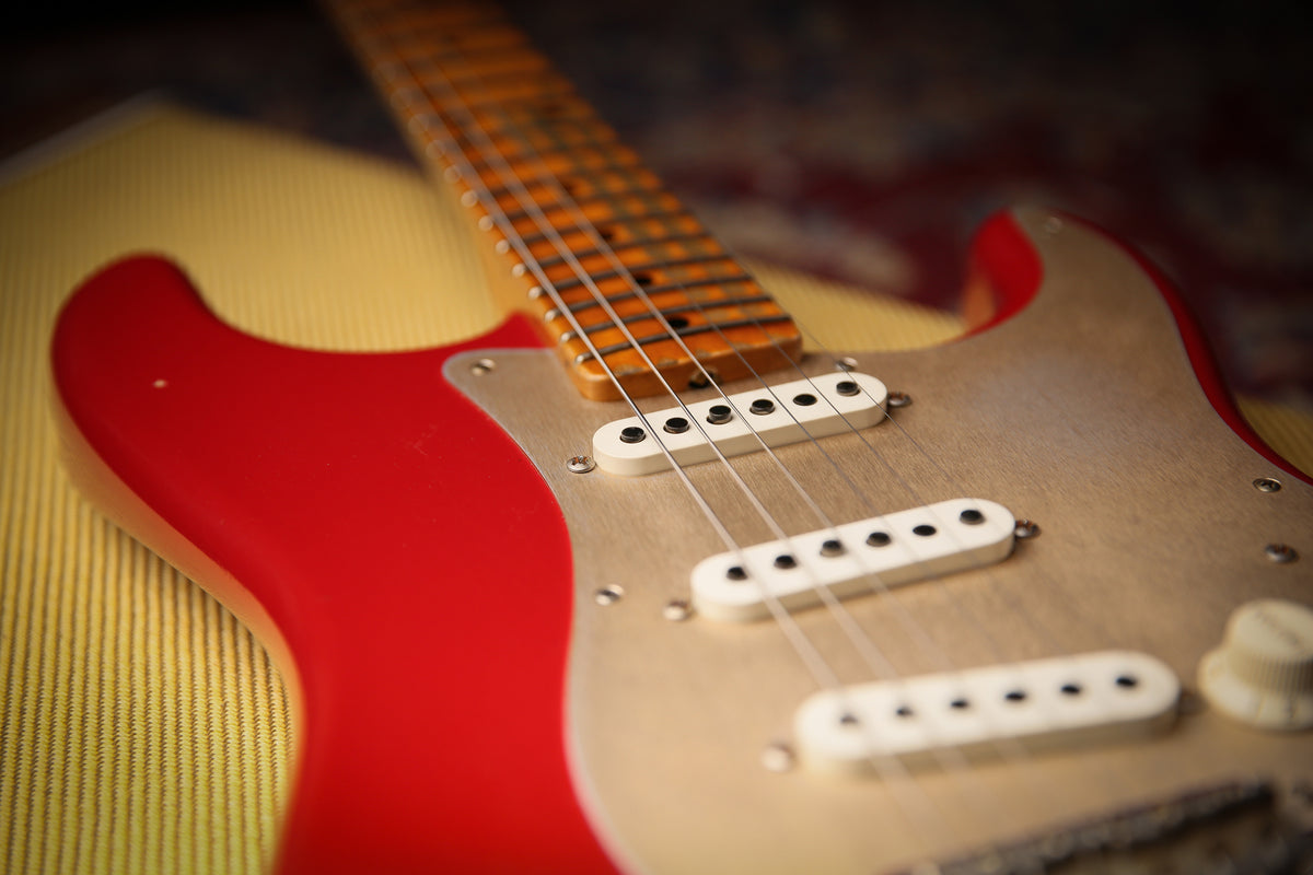 Fender USA Custom Shop 57&#39; Journyeman Relic Stratocaster Seminol Red HW POBLANOS - ProTone Music