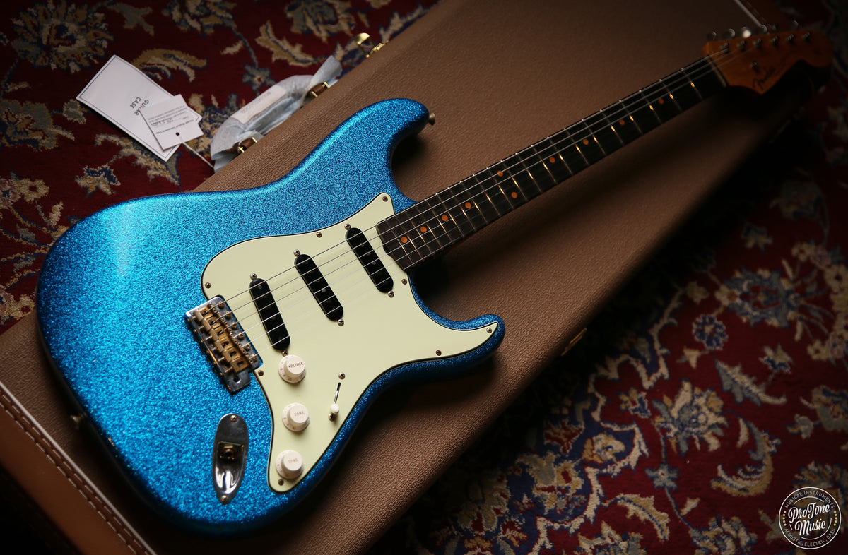 Fender USA Custom Shop 62 Flamethrower Stratocaster Relic Blue Sparkle