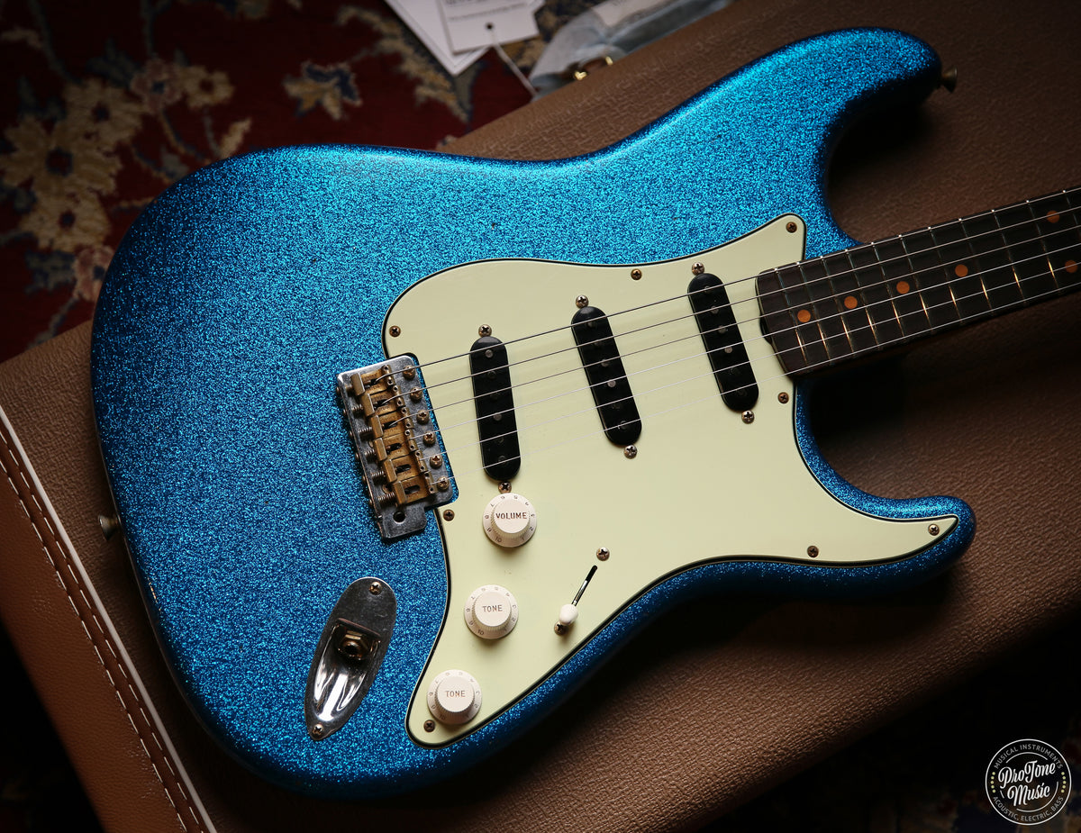 Fender USA Custom Shop 62 Flamethrower Stratocaster Relic Blue Sparkle