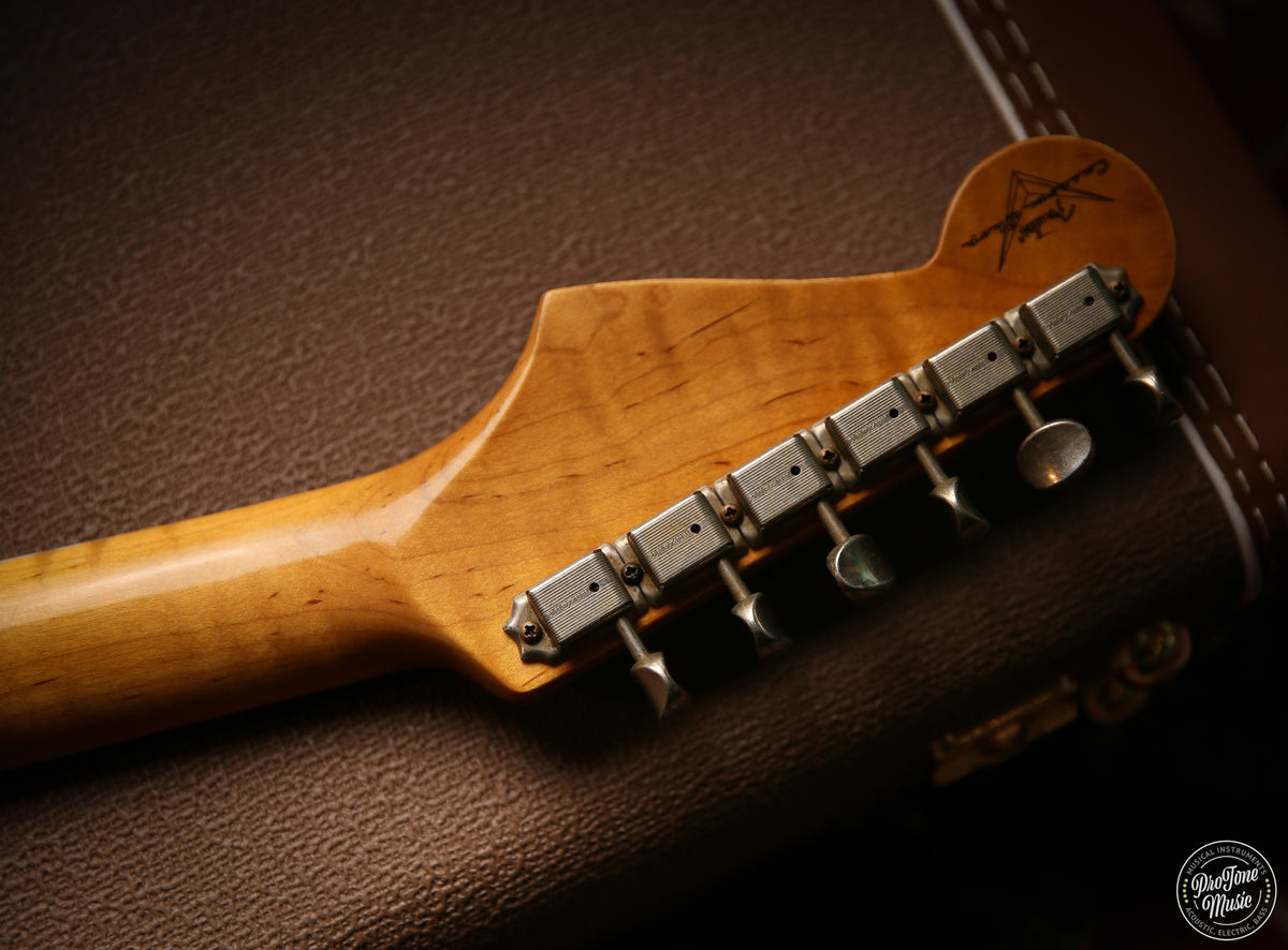 Fender USA Custom Shop 62 Flamethrower Stratocaster Relic Blue Sparkle