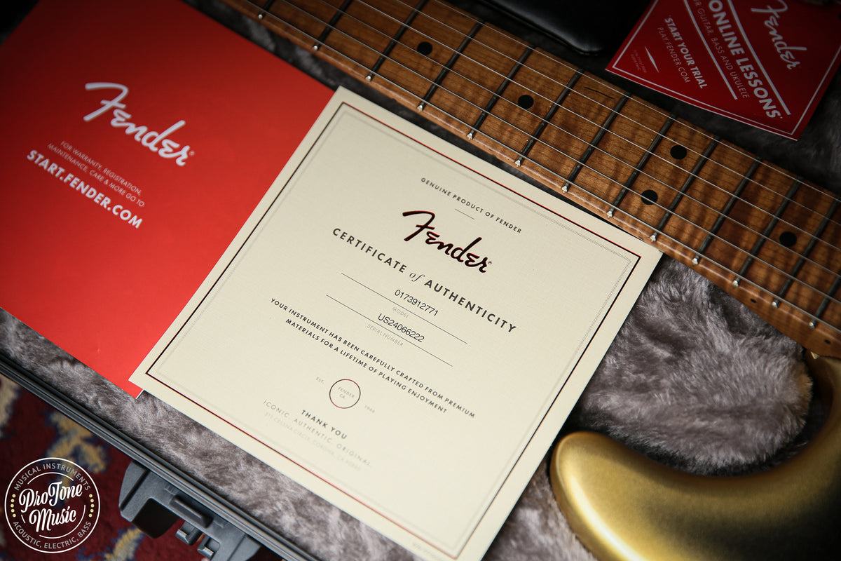 Fender American Professional II Stratocaster HSS Hardtail Gold Knight