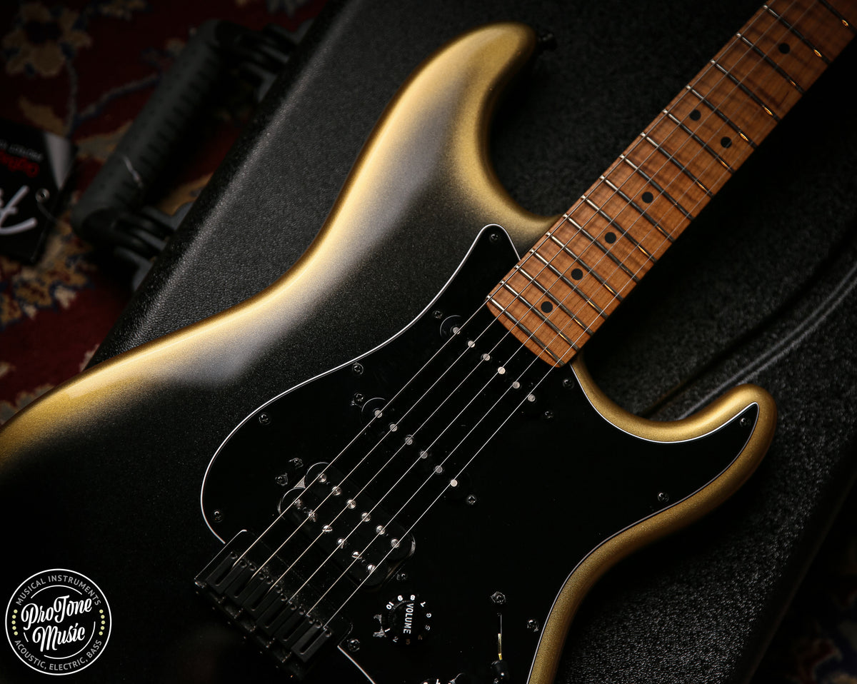 Fender American Professional II Stratocaster HSS Hardtail Gold Knight