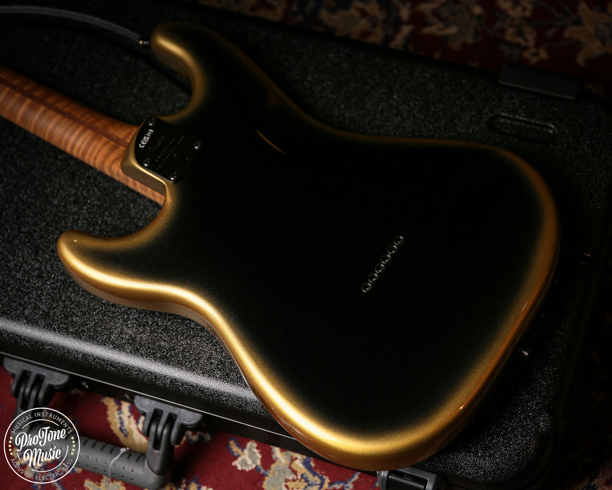 Fender American Professional II Stratocaster HSS Hardtail Gold Knight