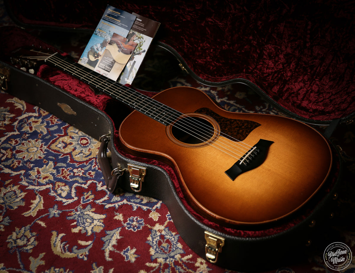 Taylor USA 712e 12 Fret with ES2