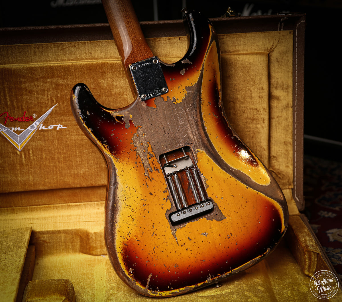 Fender Custom Shop Roasted 61' Stratocaster Super Heavy Relic 3 Tone Sunburst