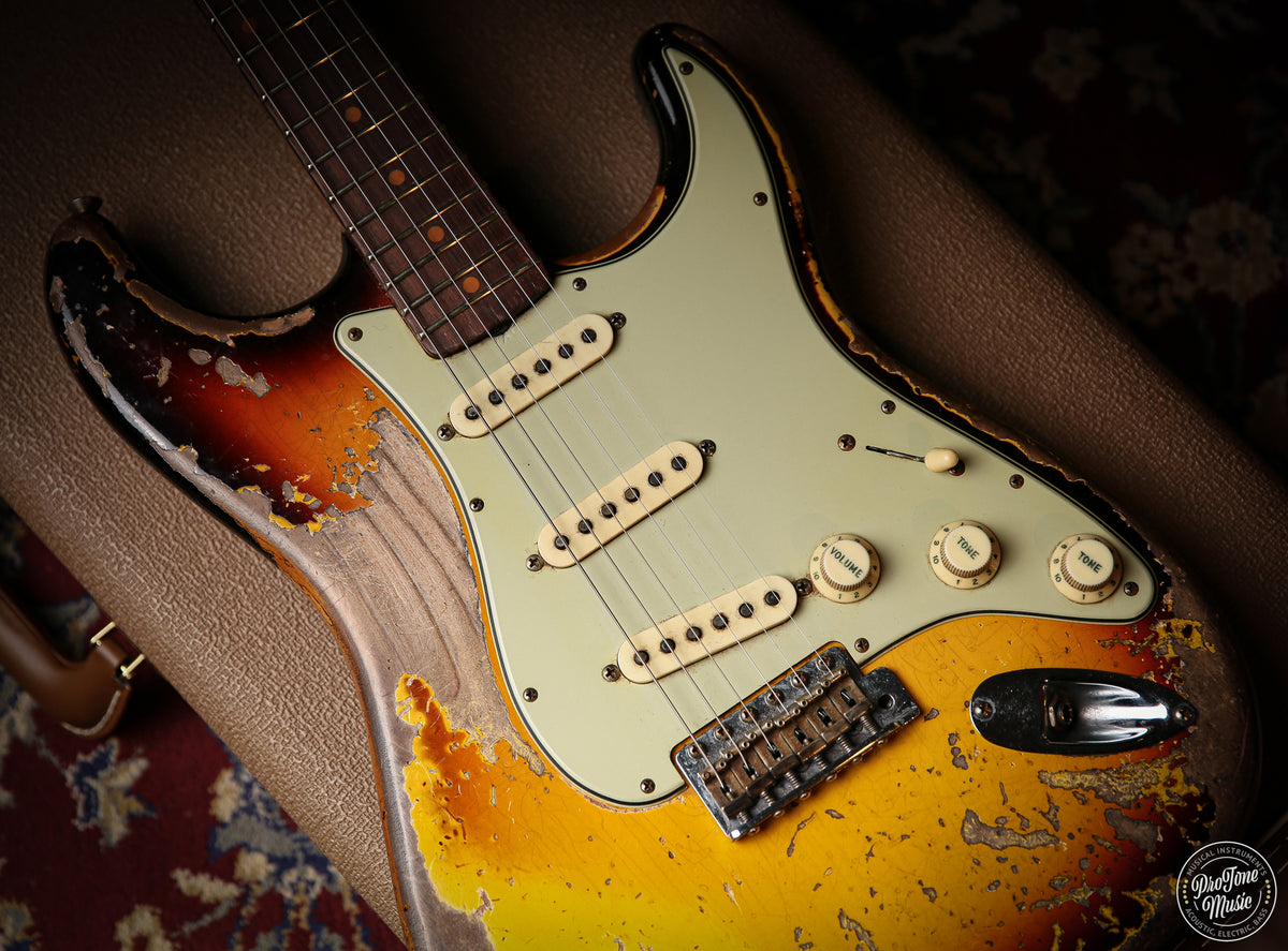 Fender Custom Shop Roasted 61' Stratocaster Super Heavy Relic 3 Tone Sunburst
