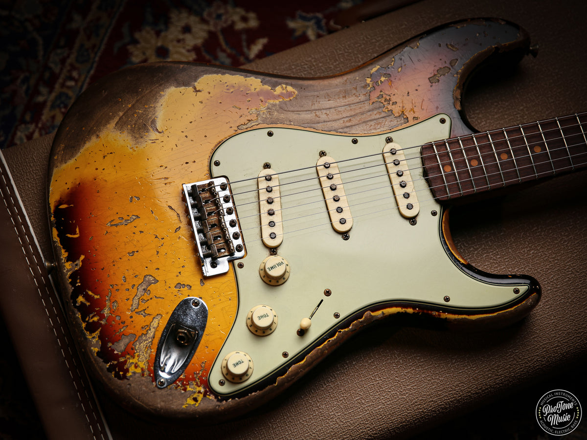 Fender Custom Shop Roasted 61' Stratocaster Super Heavy Relic 3 Tone Sunburst