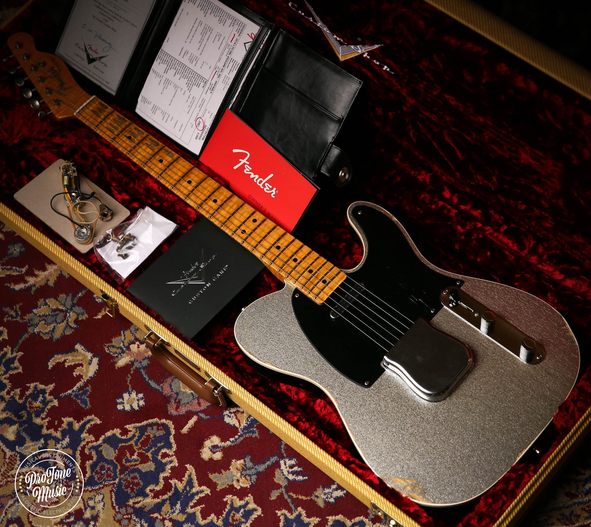 Fender Custom Shop Limited Double Esquire Relic Silver Sparkle & Case & Tags - ProTone Music