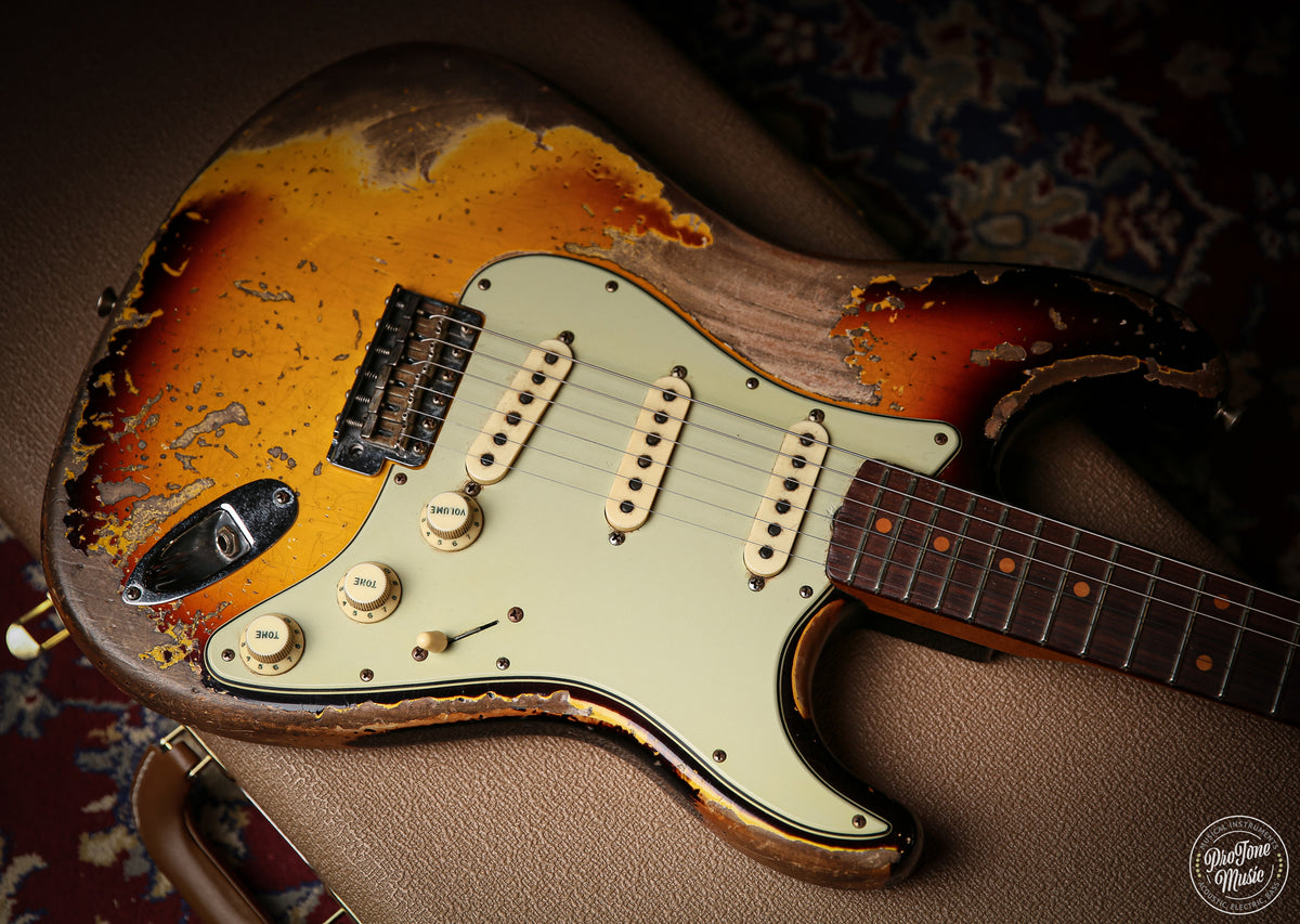 Fender Custom Shop Roasted 61' Stratocaster Super Heavy Relic 3 Tone Sunburst