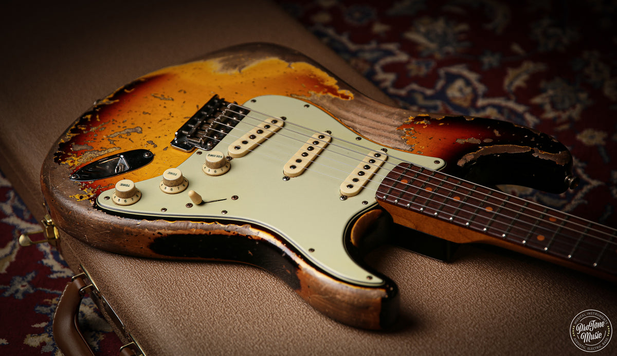Fender Custom Shop Roasted 61' Stratocaster Super Heavy Relic 3 Tone Sunburst