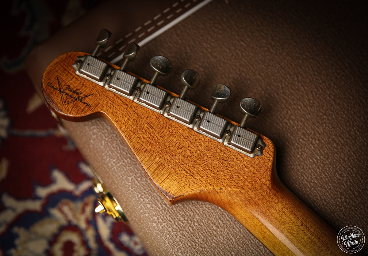Fender Custom Shop Roasted 61' Stratocaster Super Heavy Relic 3 Tone Sunburst