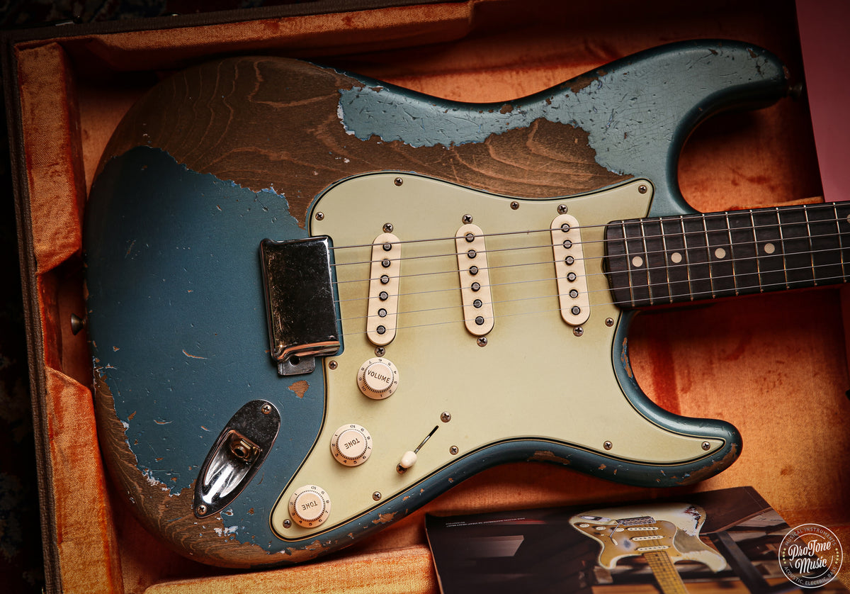 Fender Custom Shop 60' Stratocaster Masterbuilt Levi Perry Heavy Relic Lake Placid Blue