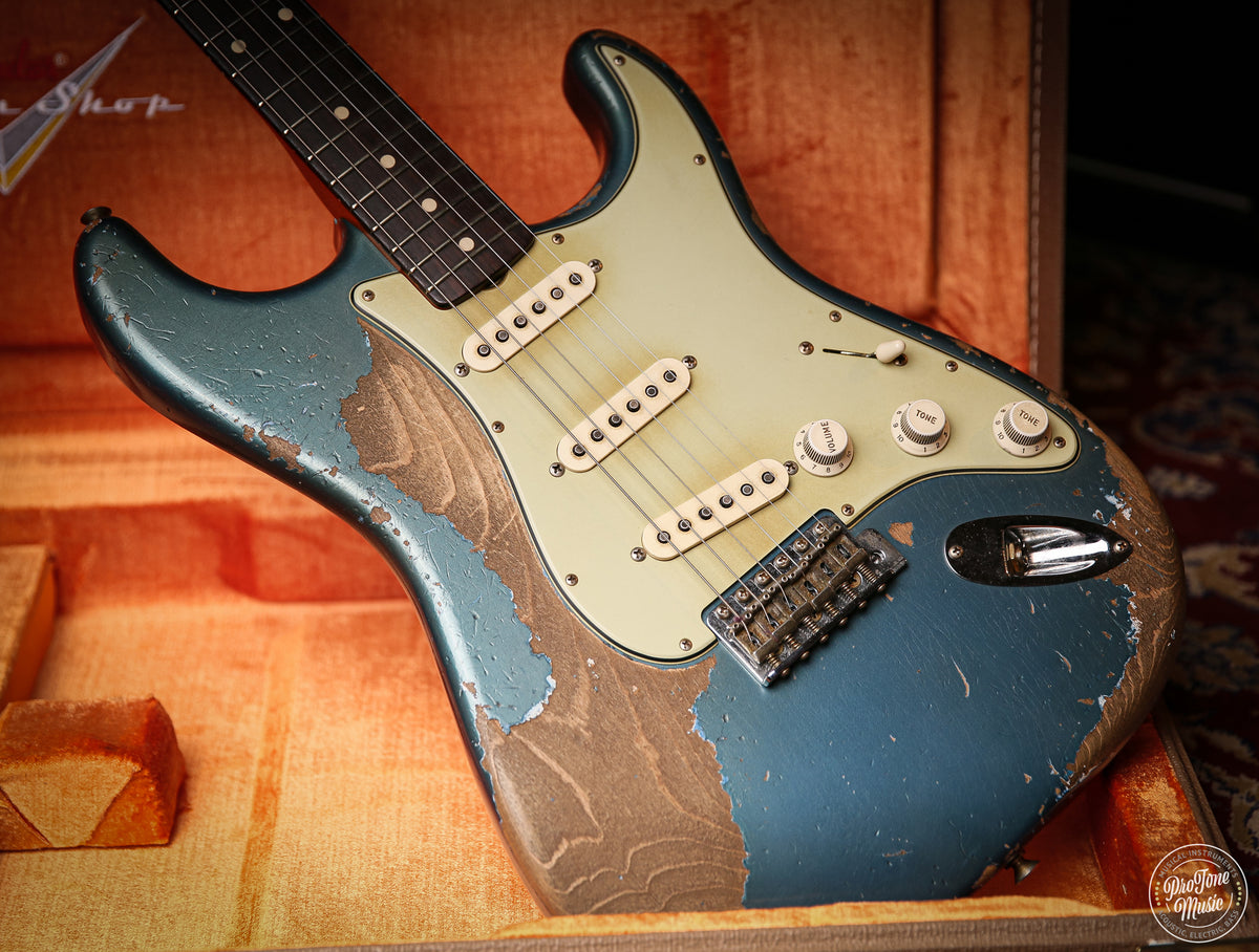 Fender Custom Shop 60' Stratocaster Masterbuilt Levi Perry Heavy Relic Lake Placid Blue