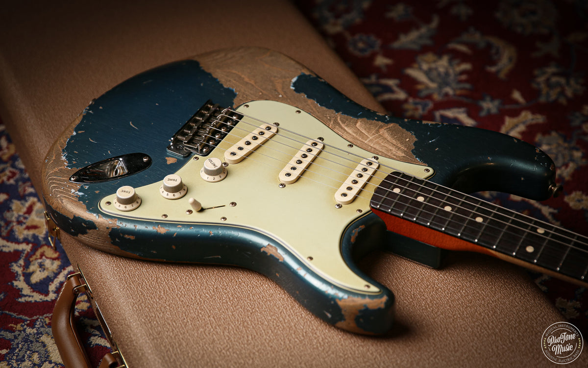 Fender Custom Shop 60' Stratocaster Masterbuilt Levi Perry Heavy Relic Lake Placid Blue