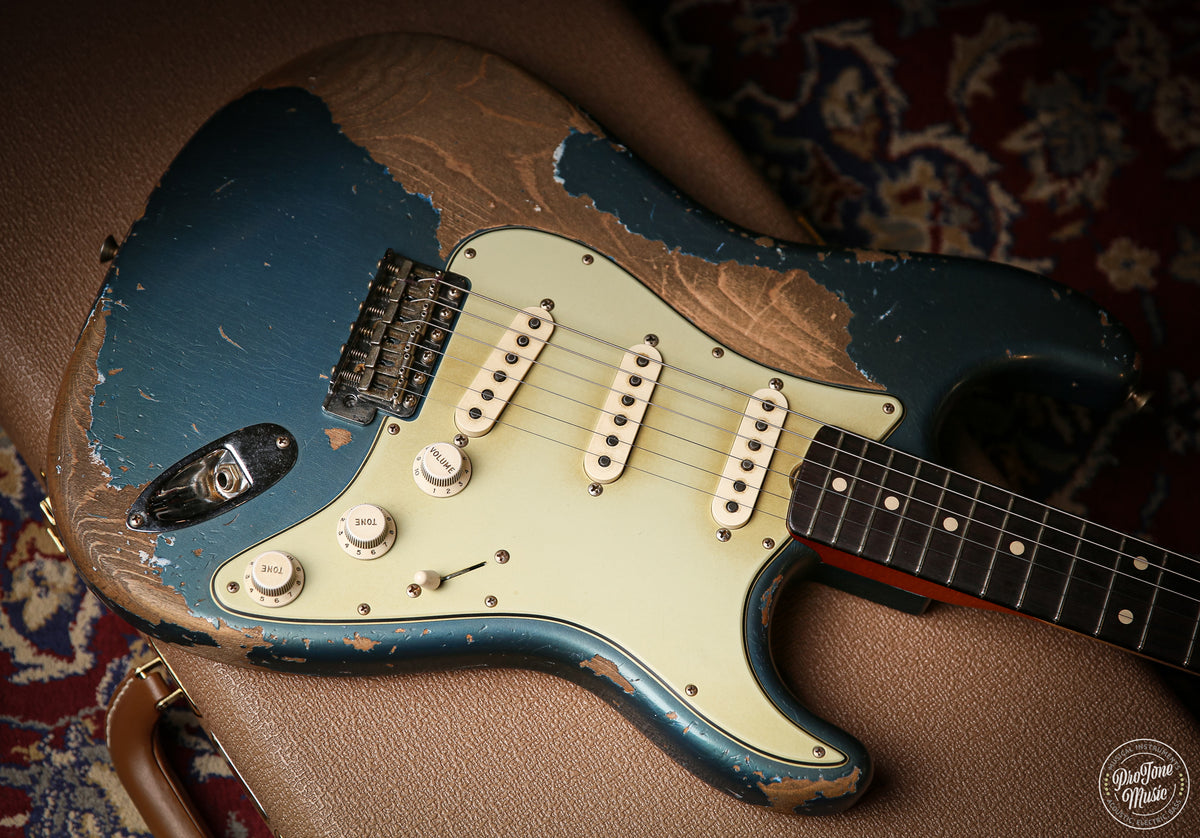 Fender Custom Shop 60' Stratocaster Masterbuilt Levi Perry Heavy Relic Lake Placid Blue