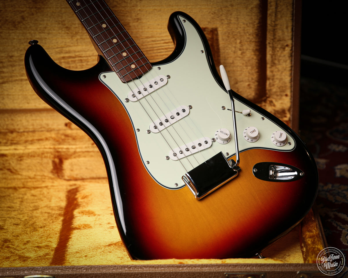 2003 Fender USA Custom Shop 1960 NOS Stratocaster 3 Tone Sunburst