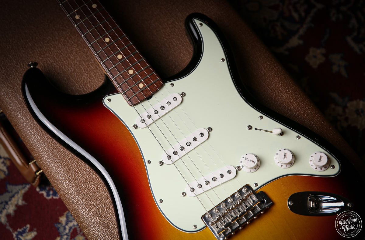 2003 Fender USA Custom Shop 1960 NOS Stratocaster 3 Tone Sunburst