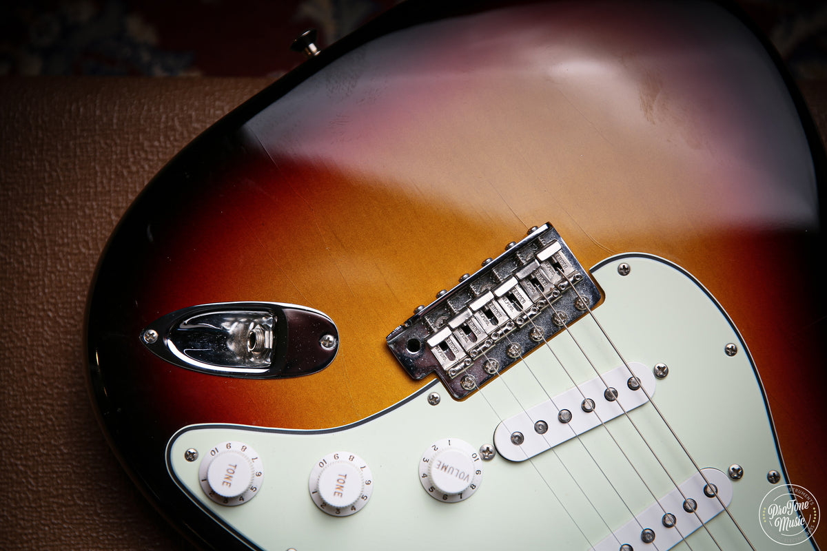2003 Fender USA Custom Shop 1960 NOS Stratocaster 3 Tone Sunburst
