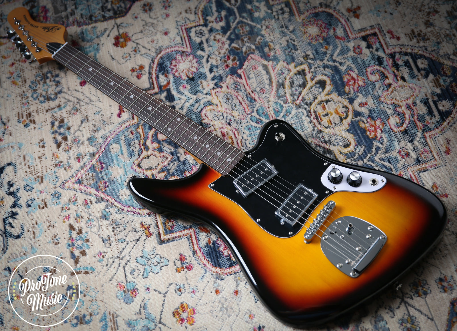 Aria 1532 Retro 3 blue Tone Sunburst - ProTone Music Limited