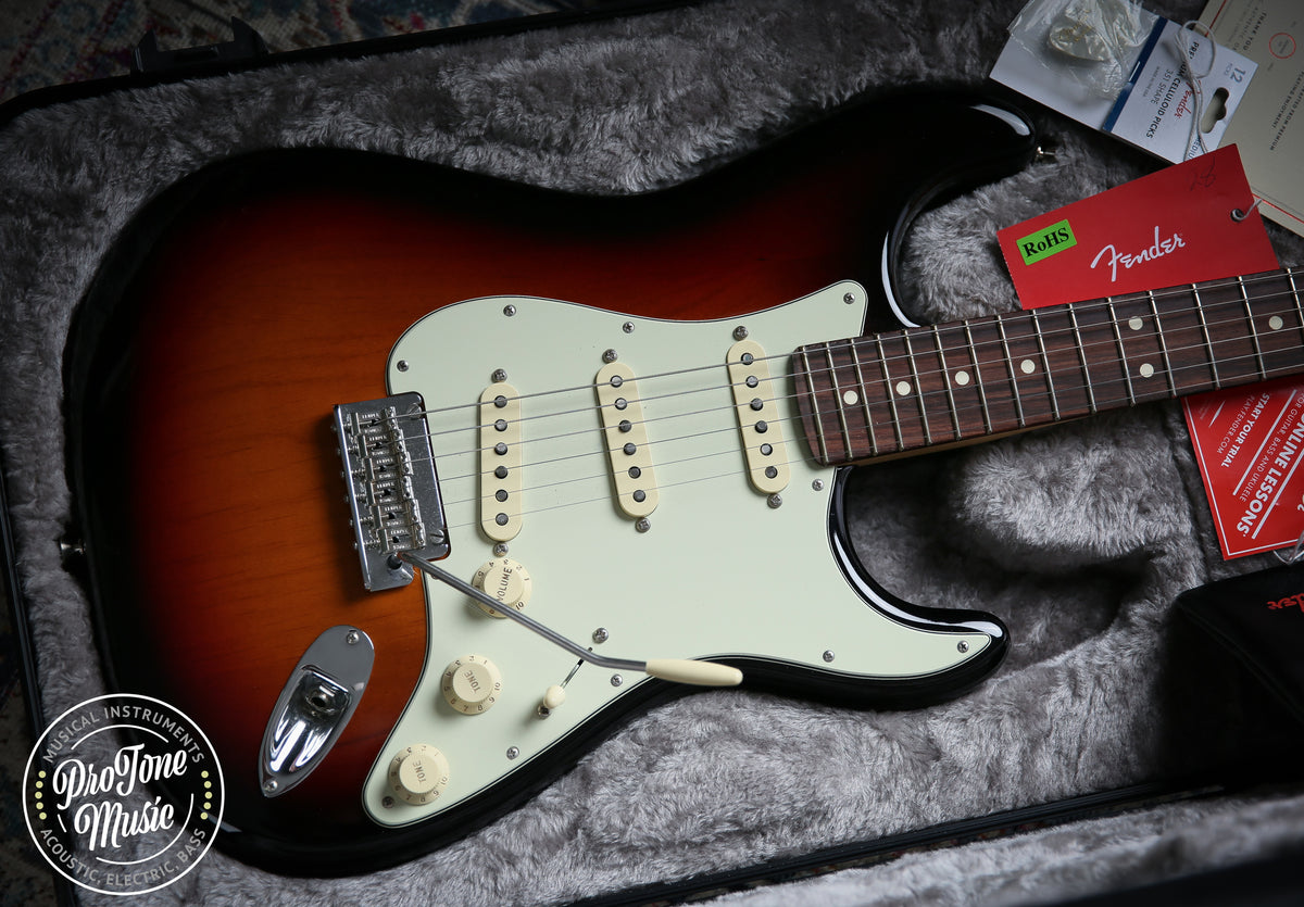 2019 Fender American Professional Stratocaster 3 Tone Sunburst