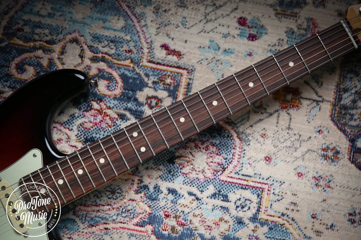 2019 Fender American Professional Stratocaster 3 Tone Sunburst