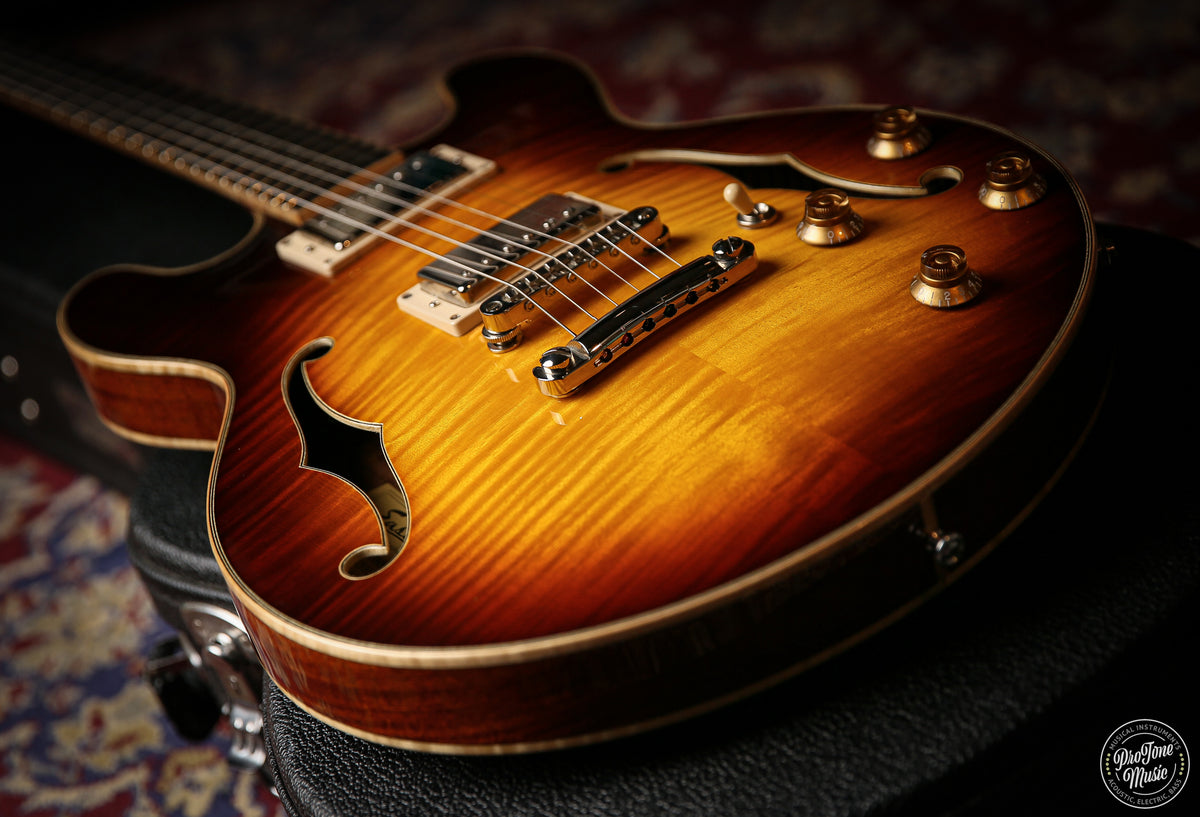 Eastman T184MX GB Semi Hollow Gold Burst