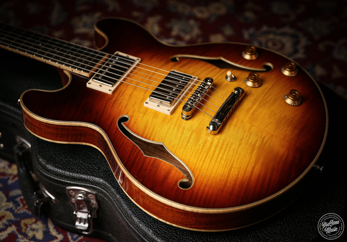 Eastman T184MX GB Semi Hollow Gold Burst