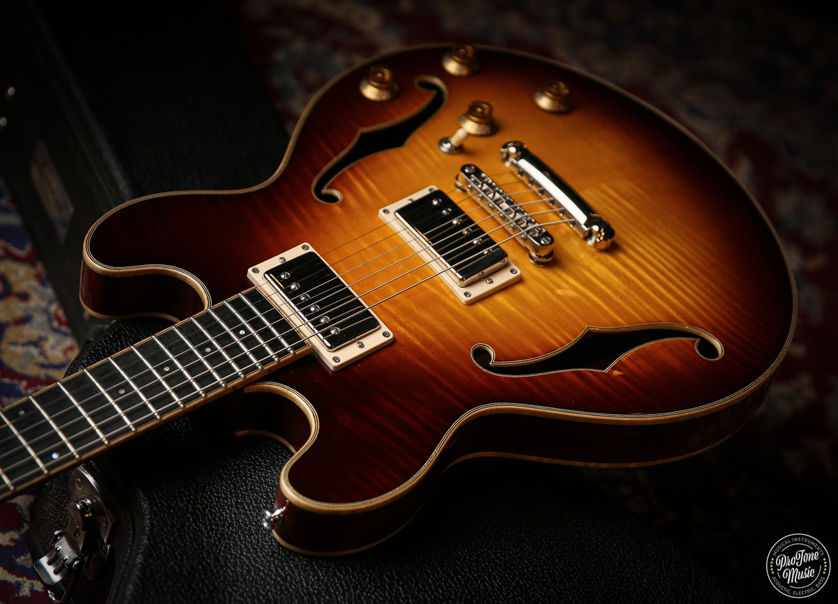 Eastman T184MX GB Semi Hollow Gold Burst