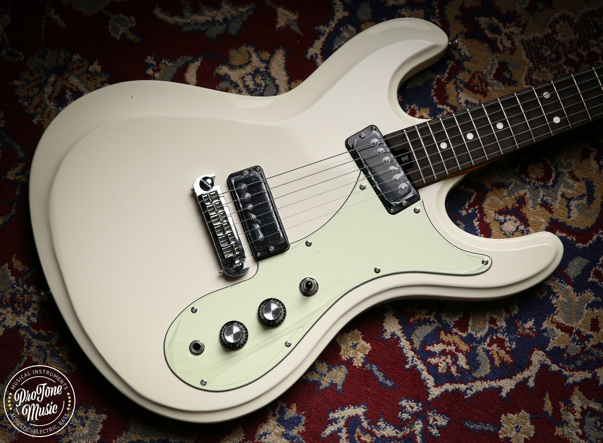 Aria Pro II DM-206 Retro Classics Vintage White