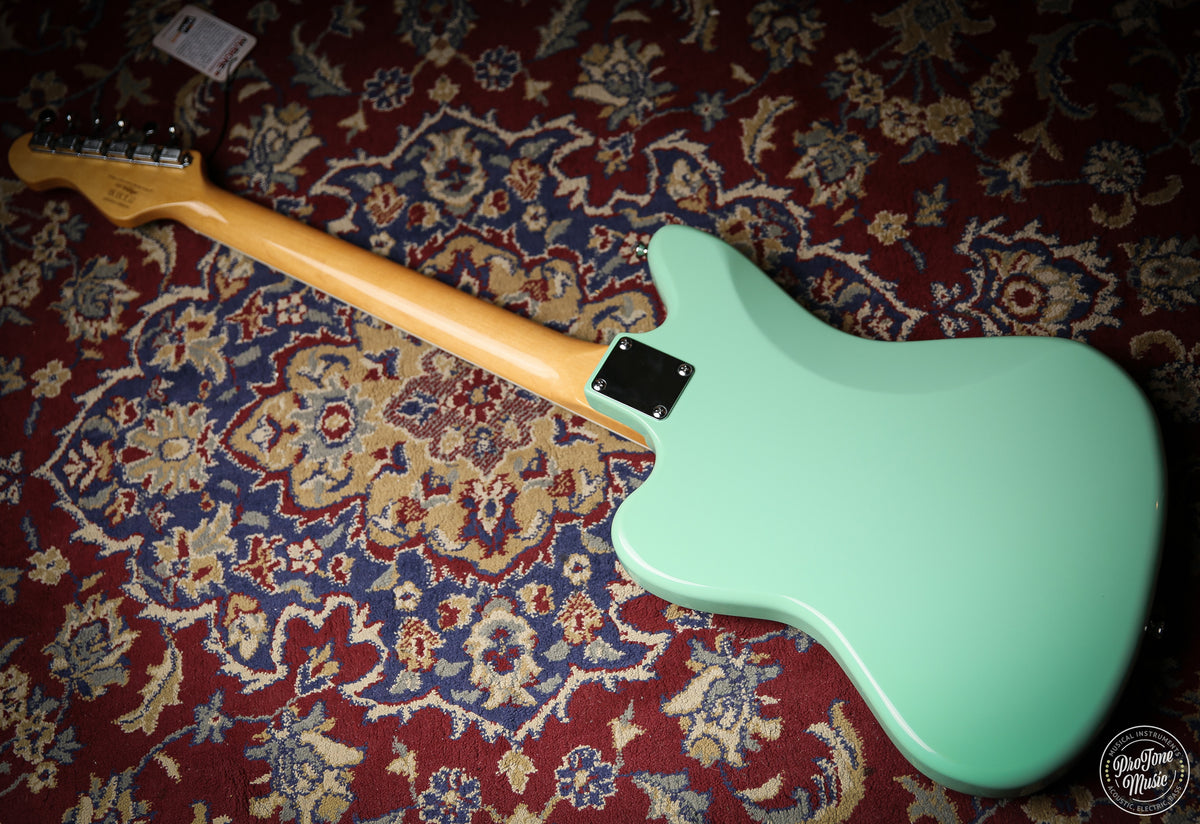 Vintage 30th Anniversary V65 Electric Guitar with Vibrato Ventura Green