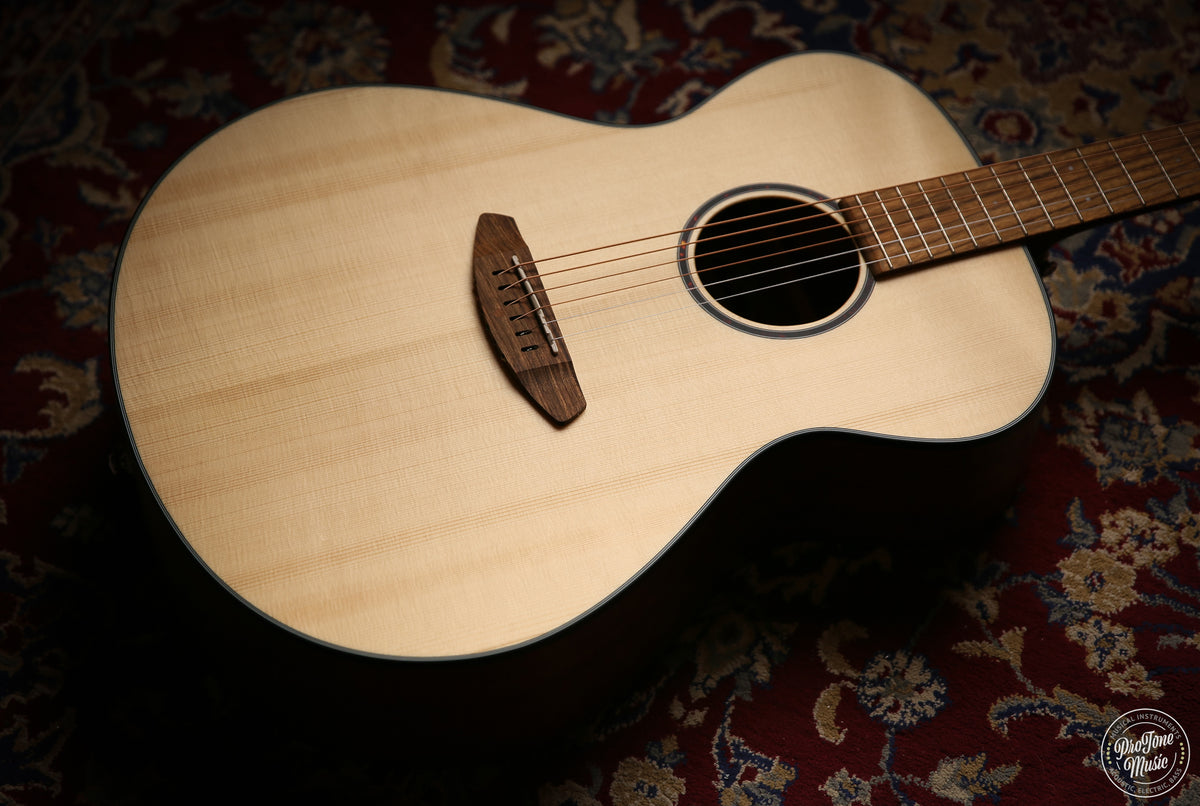 Breedlove Concert S Sitka Spruce Acoustic Guitar - ProTone Music Limited