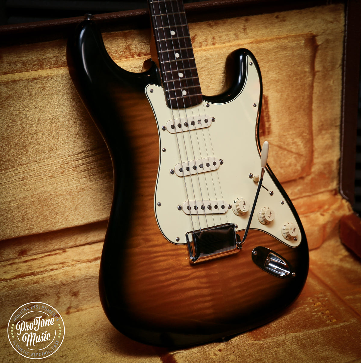 Fender FSR Deluxe American Vintage Player 62' Reissue Stratocaster Two Tone Sunburst