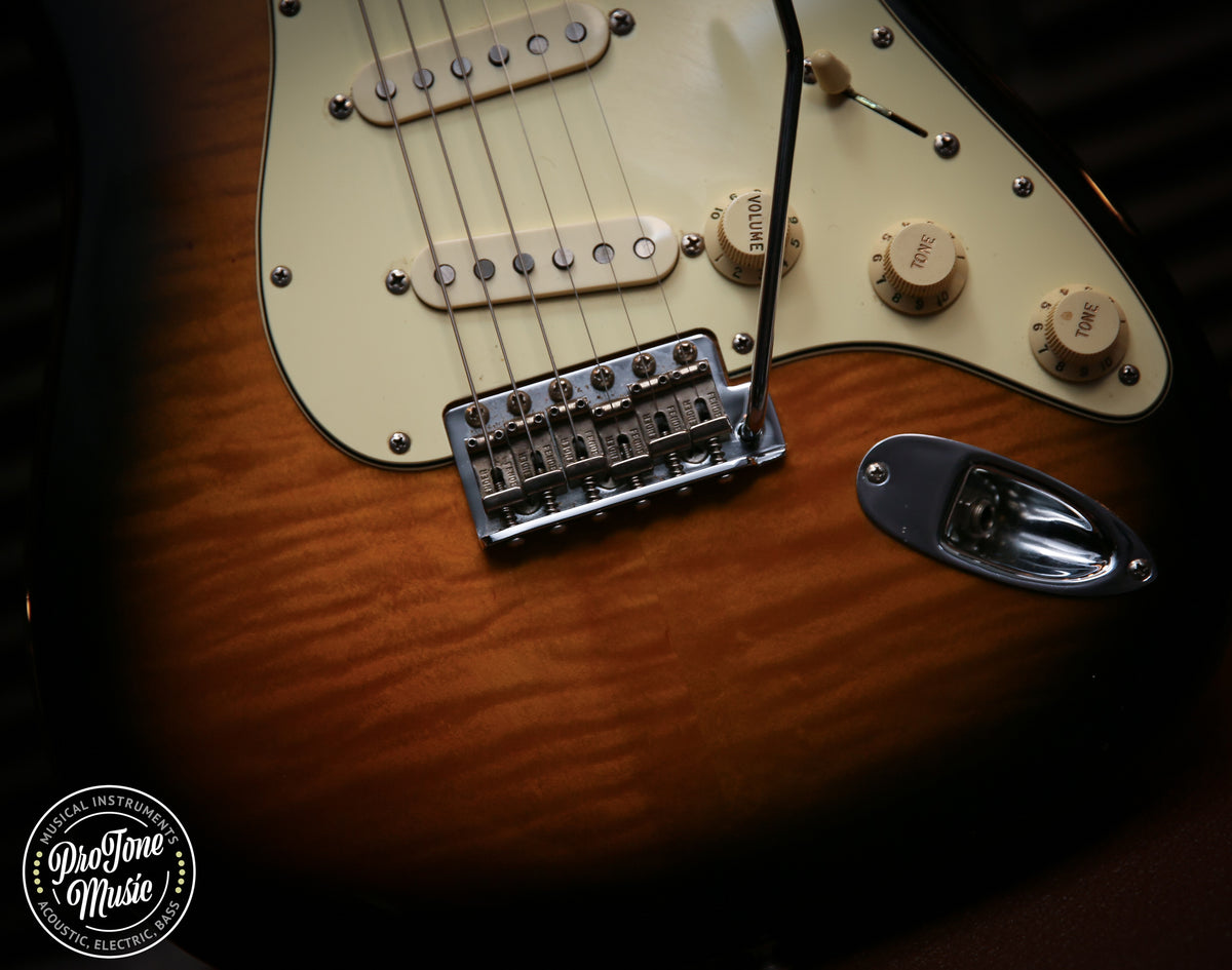 Fender FSR Deluxe American Vintage Player 62' Reissue Stratocaster Two Tone Sunburst