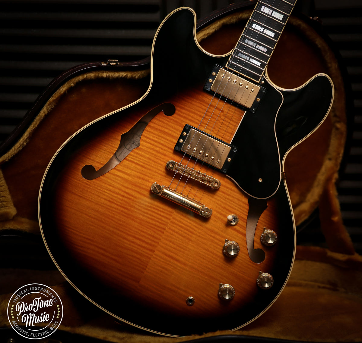 Yamaha SA-2200 Japanese Semi Hollow Body Brown Sunburst