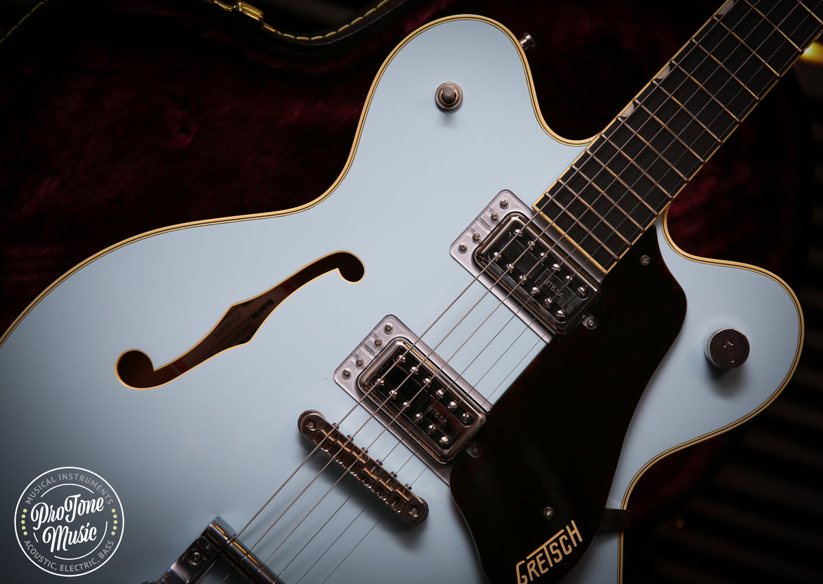Gretsch Limited Edition G6609TDC-BT Broadkaster Two Tone Sonic Blue