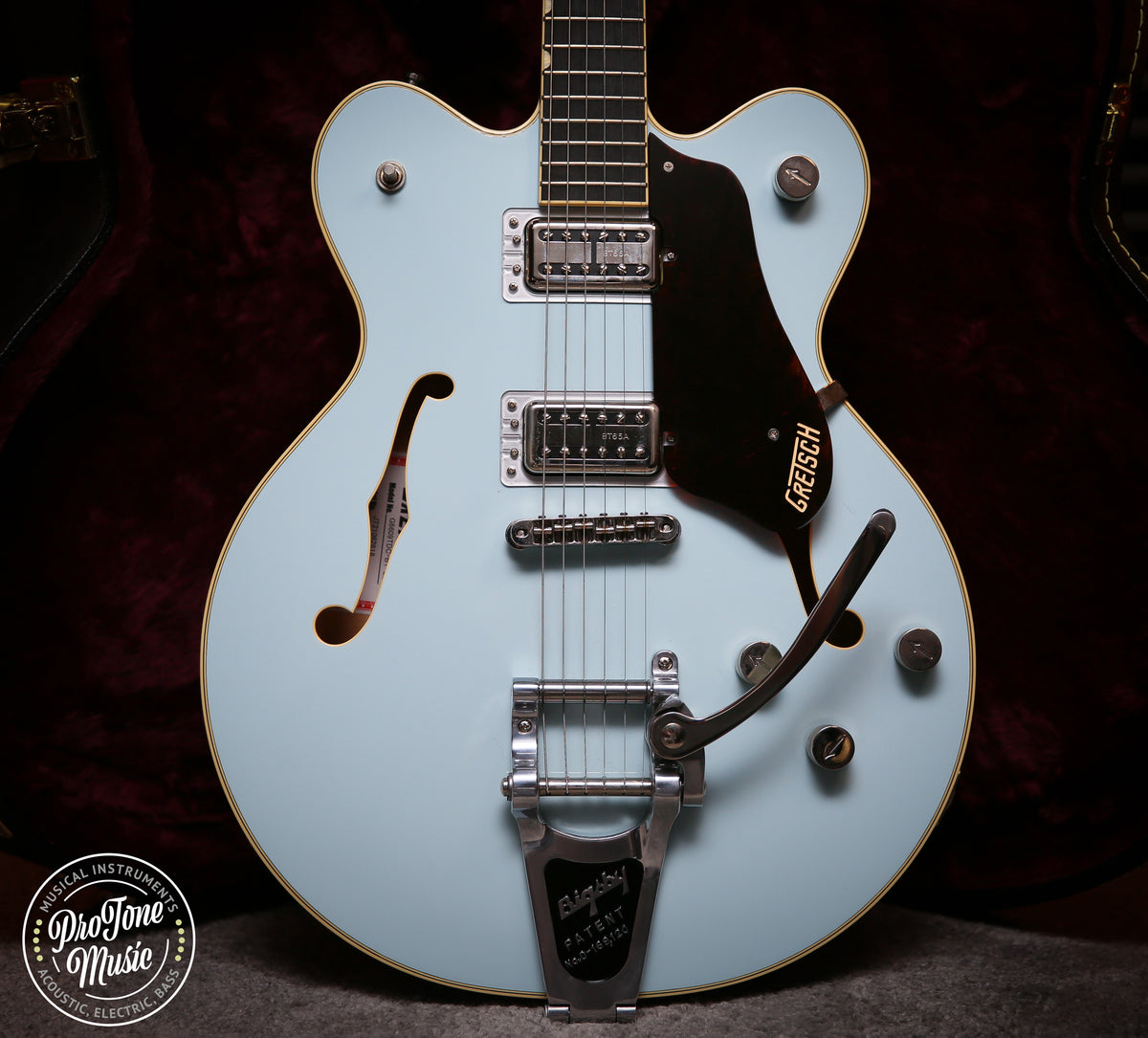 Gretsch Limited Edition G6609TDC-BT Broadkaster Two Tone Sonic Blue