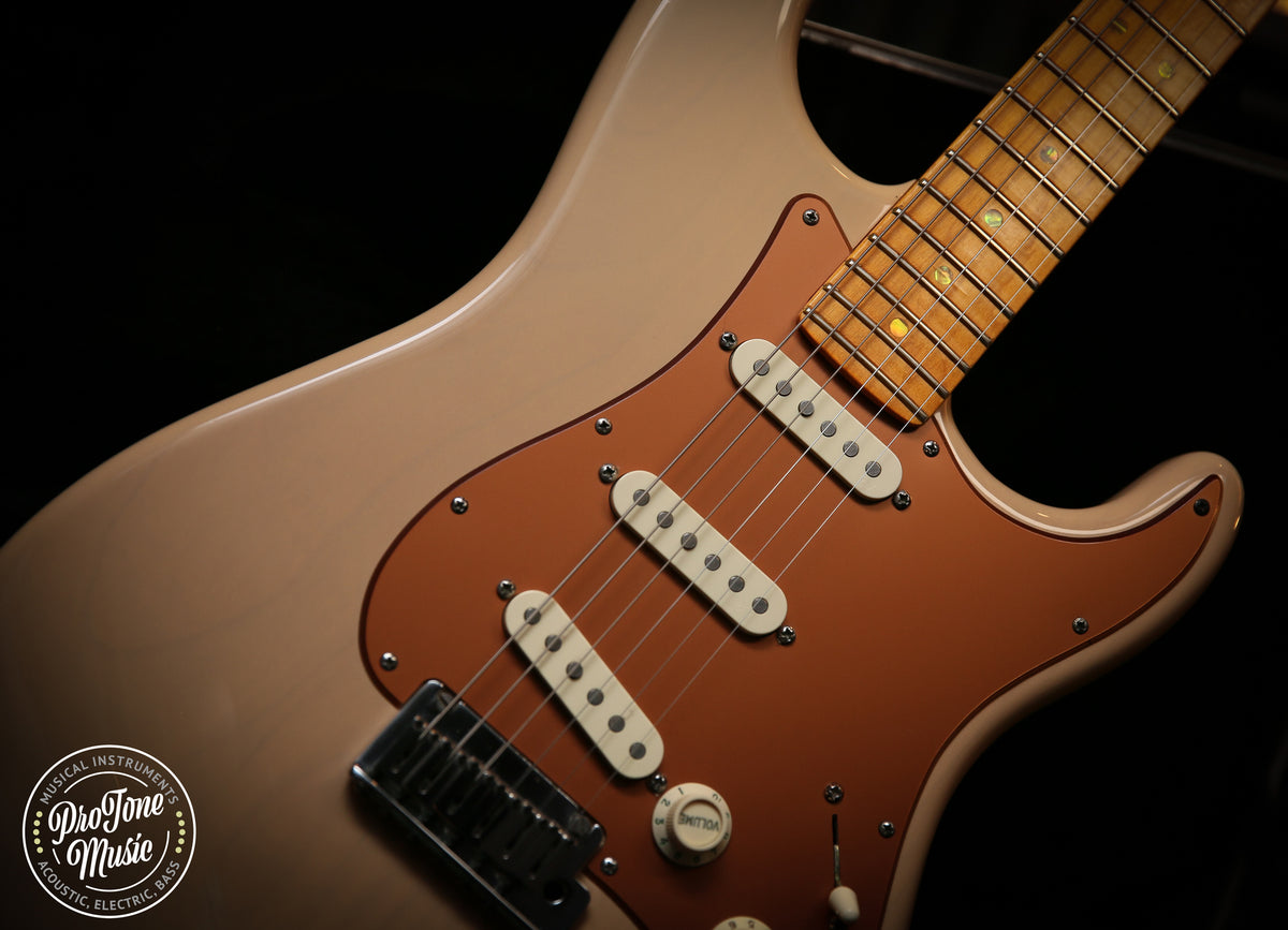 2009 Fender American Deluxe Stratocaster S1 Honey Blonde