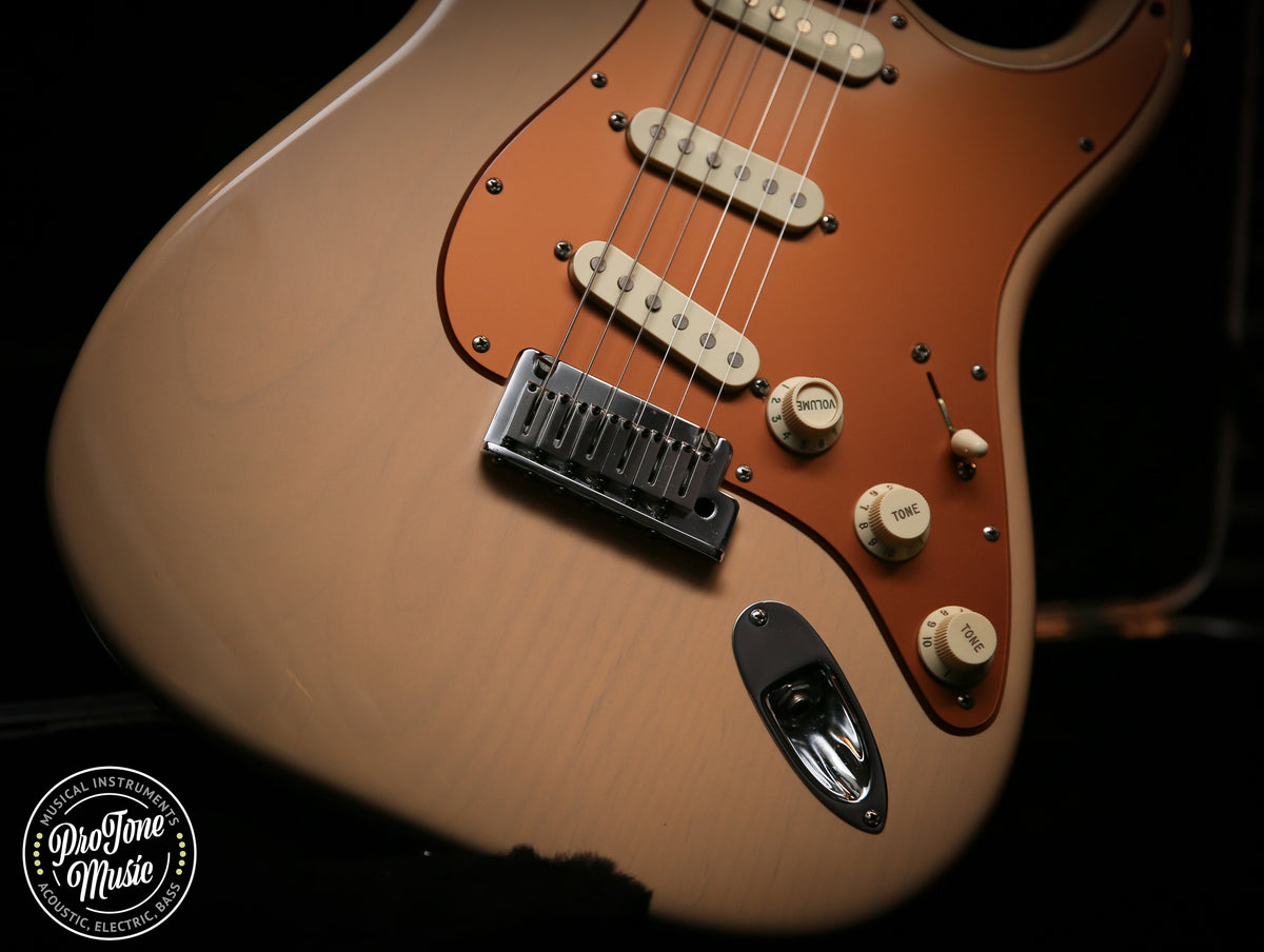 2009 Fender American Deluxe Stratocaster S1 Honey Blonde